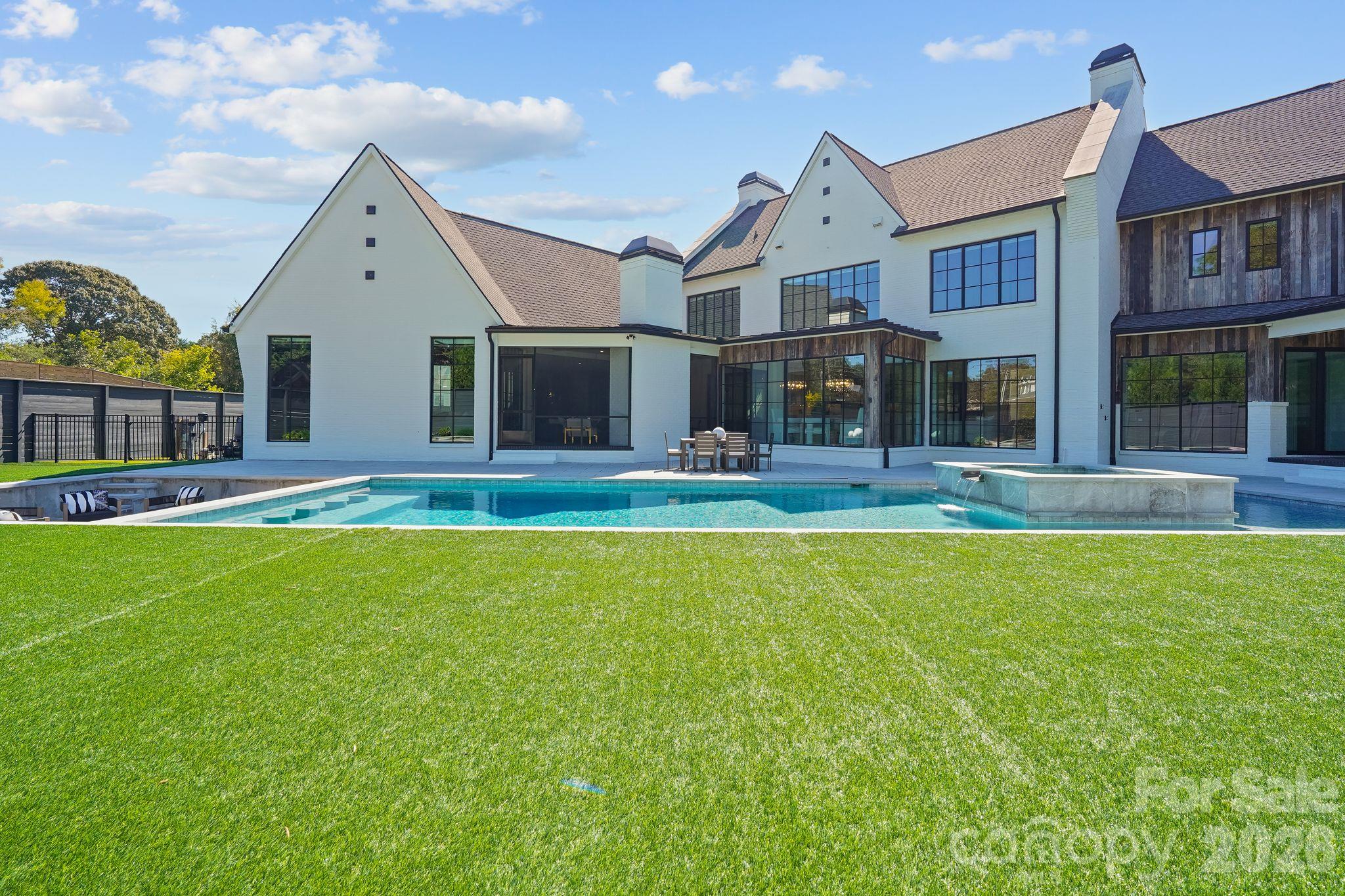 20218 Rainbow Circle Property Photo 20