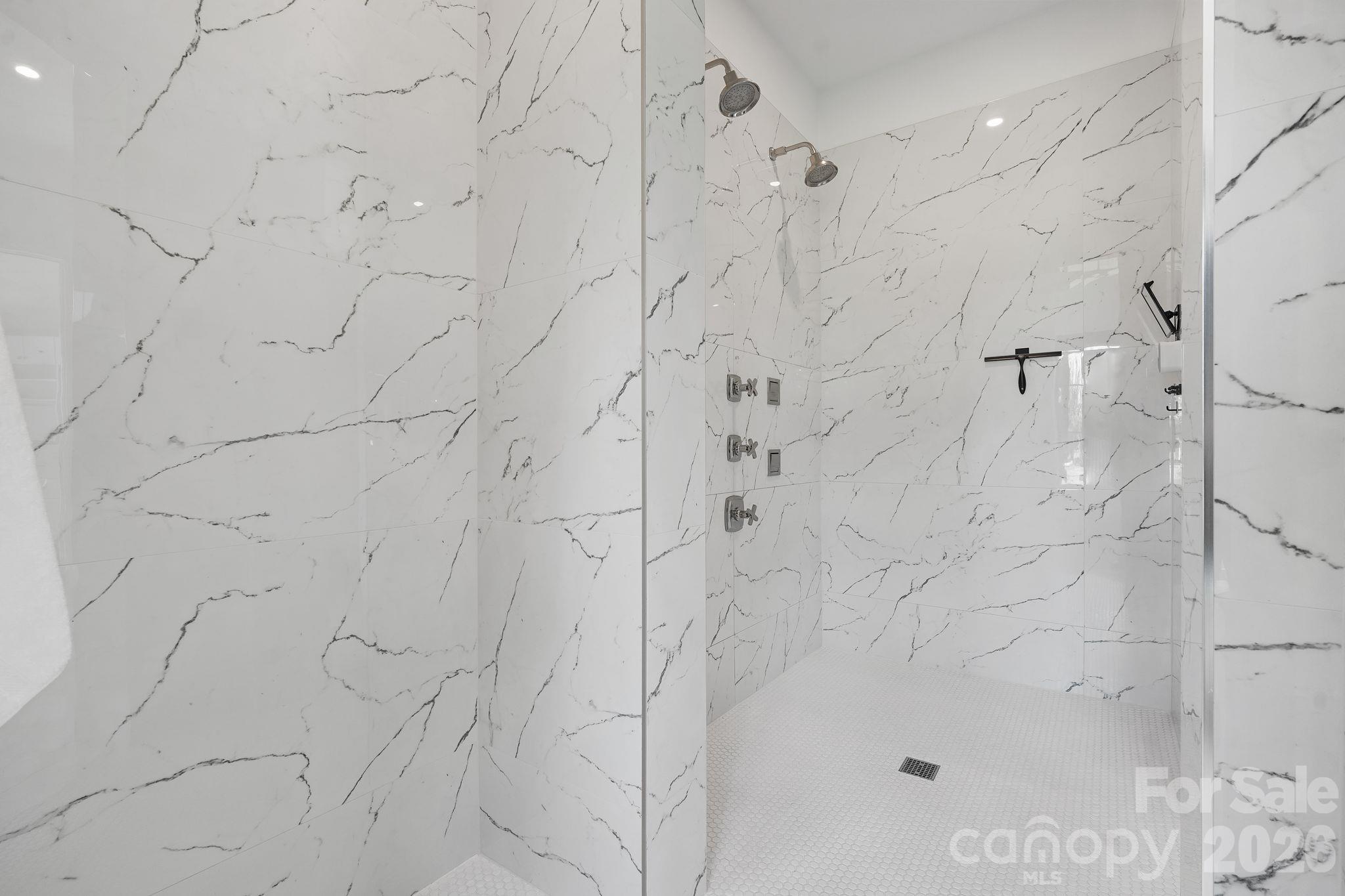 20218 Rainbow Circle Property Photo 25