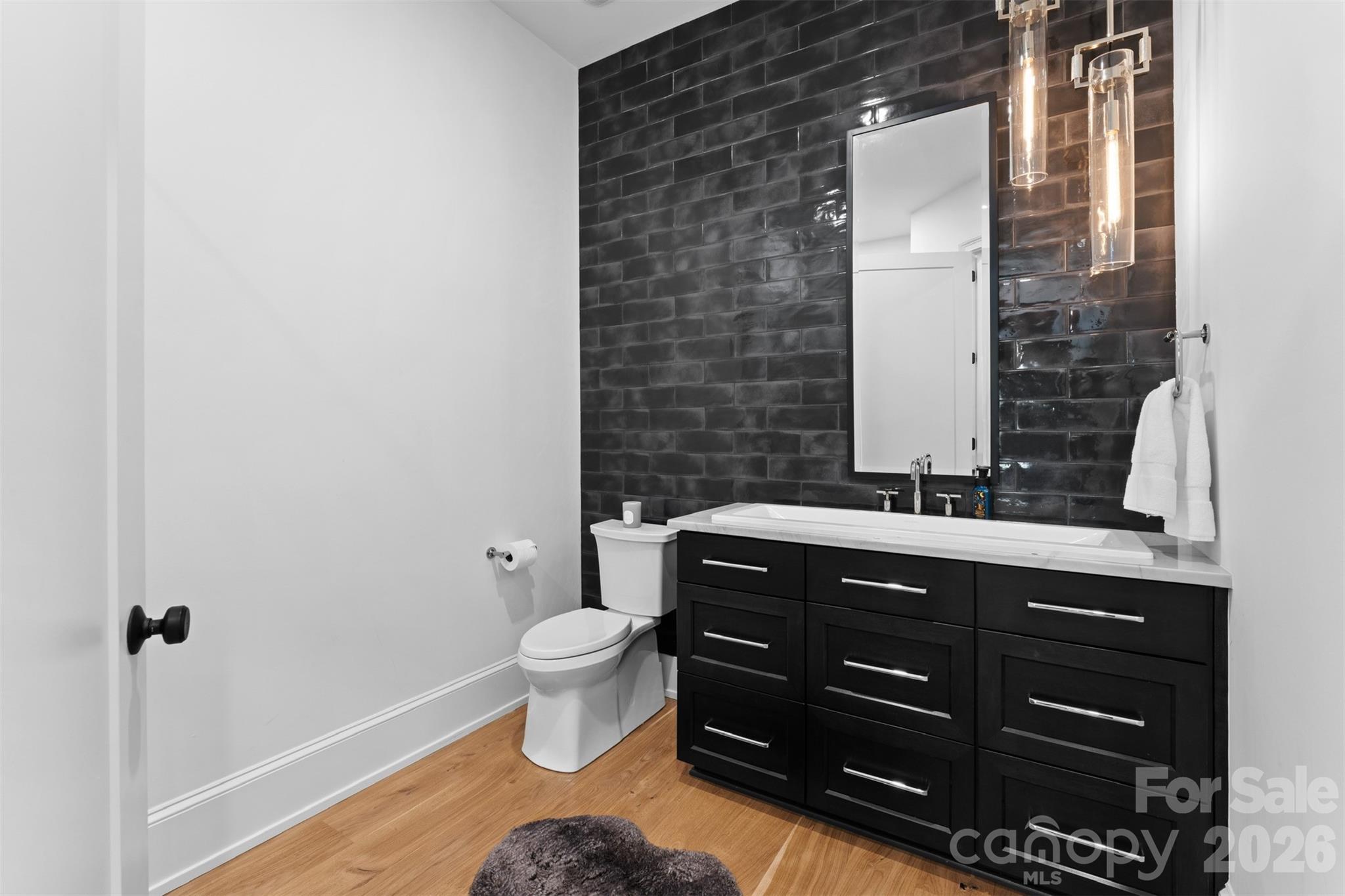 20218 Rainbow Circle Property Photo 31