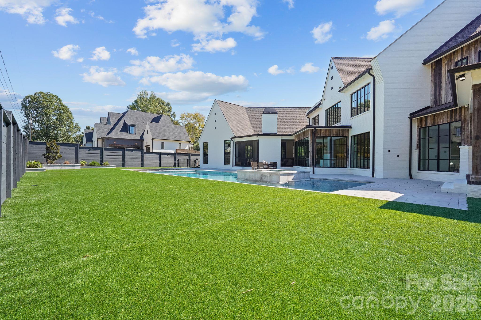 20218 Rainbow Circle Property Photo 42