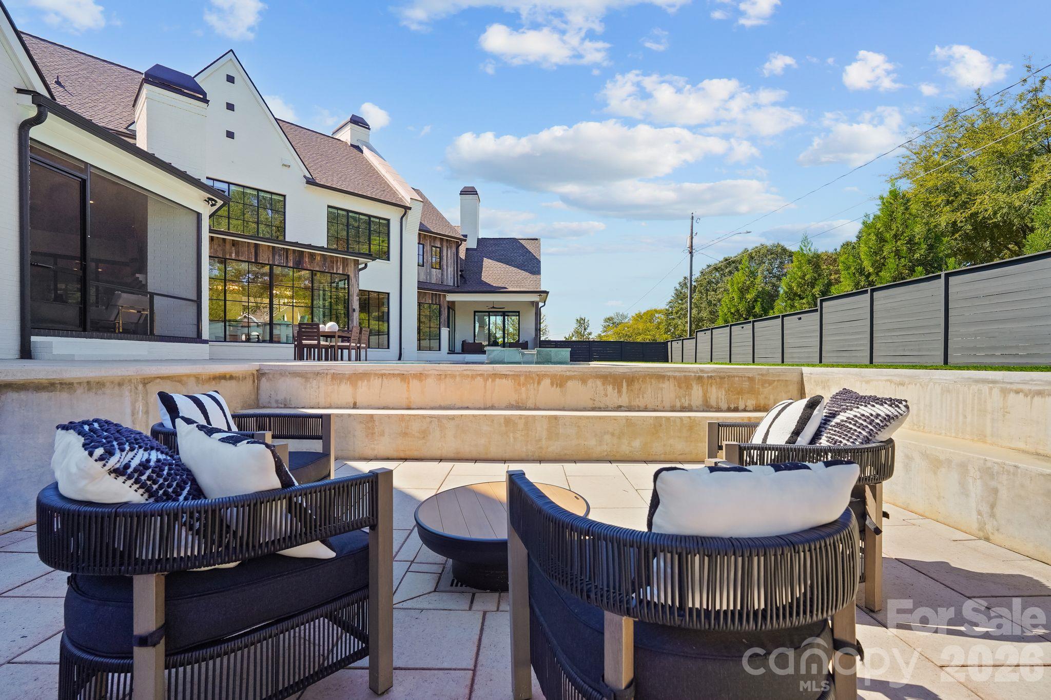 20218 Rainbow Circle Property Photo 43