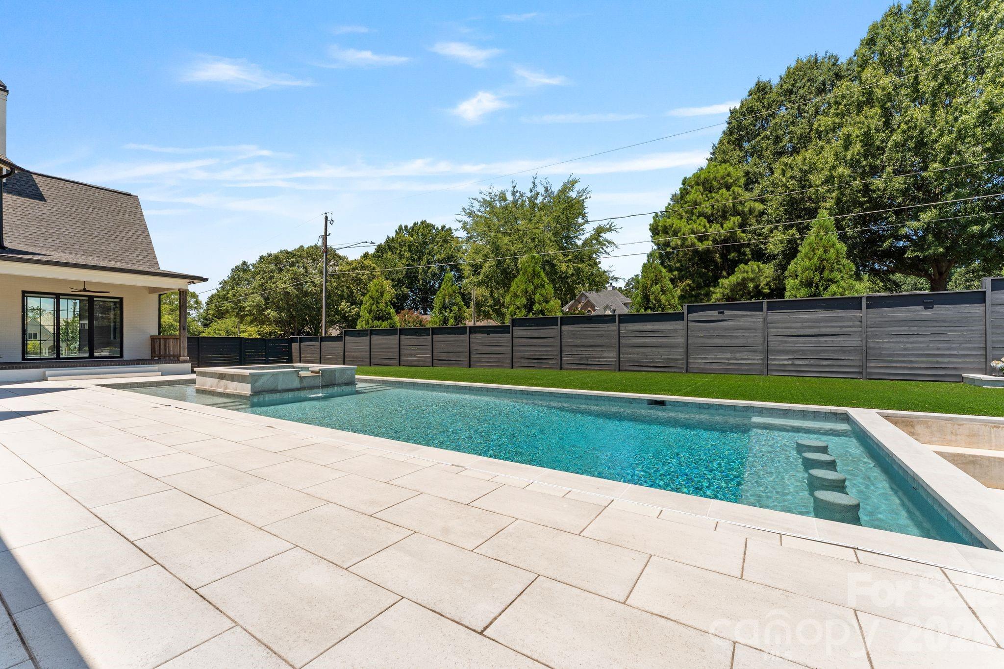20218 Rainbow Circle Property Photo 44