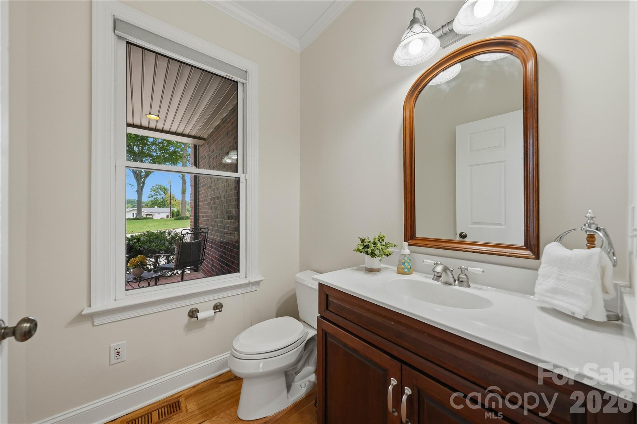 7980 Holly Court Property Photo 8