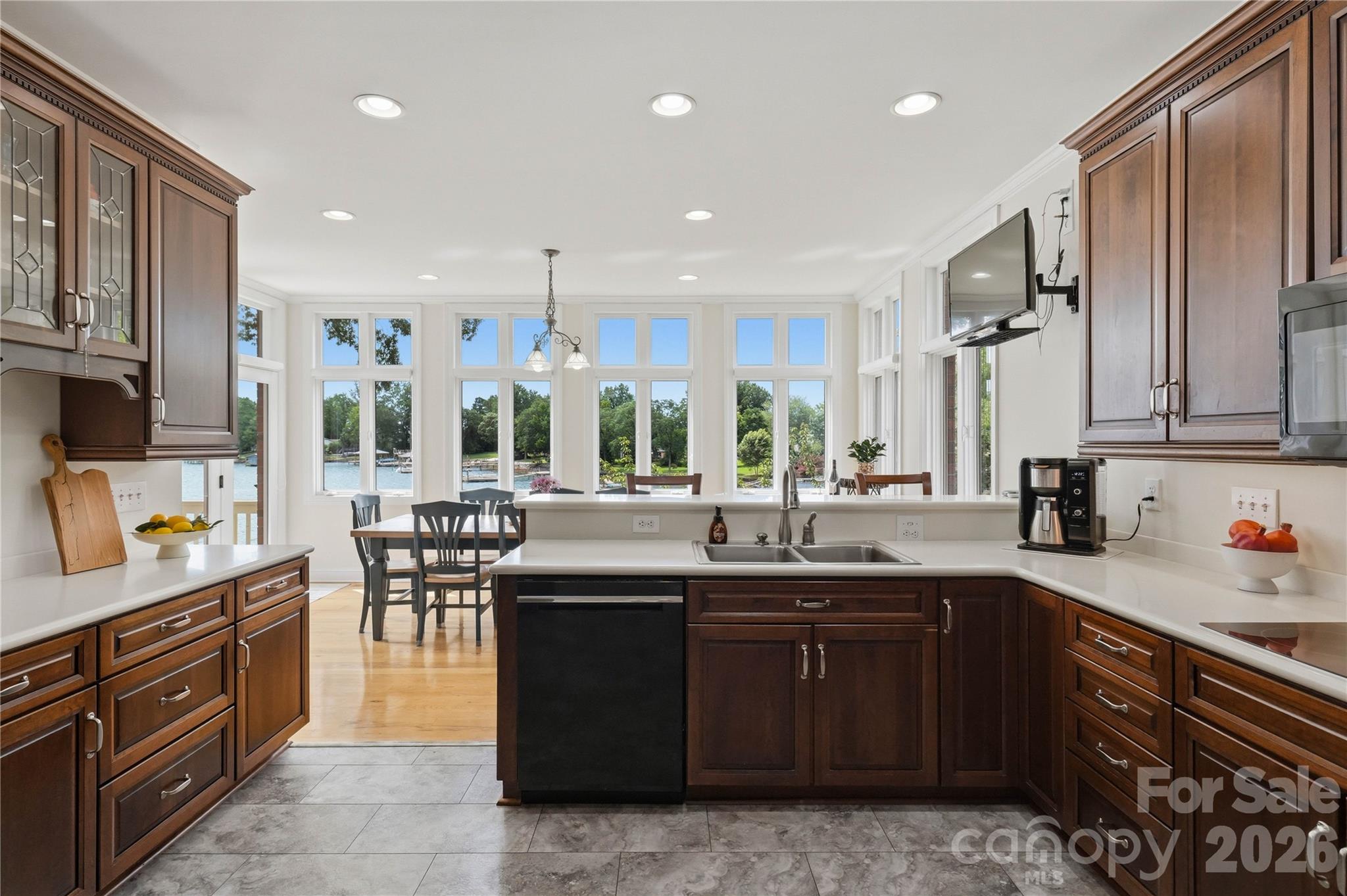 7980 Holly Court Property Photo 17
