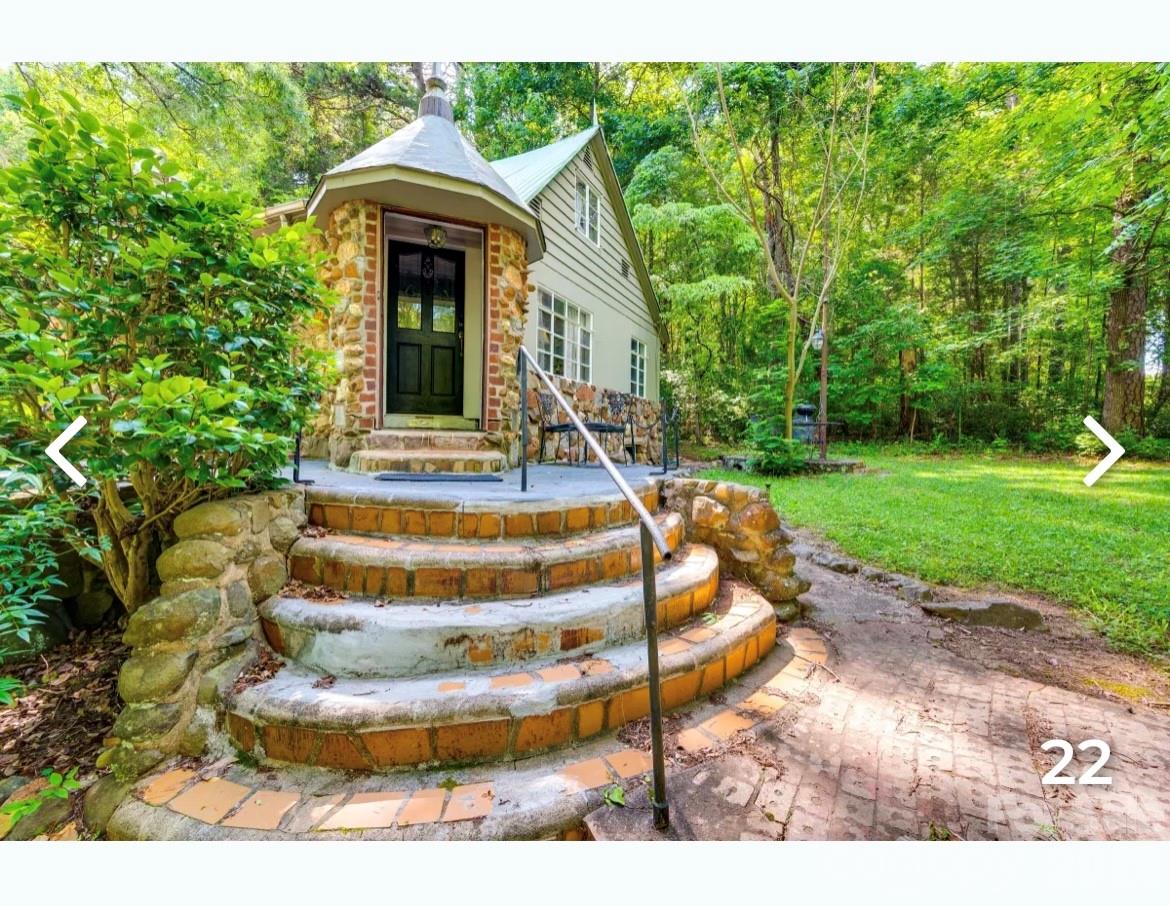 1740 Hollywood Drive Property Photo 1