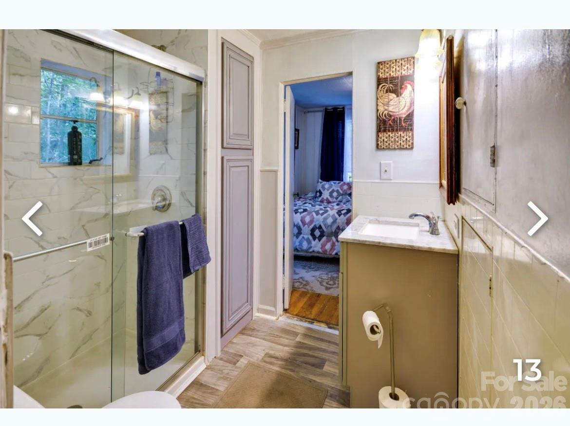 1740 Hollywood Drive Property Photo 14