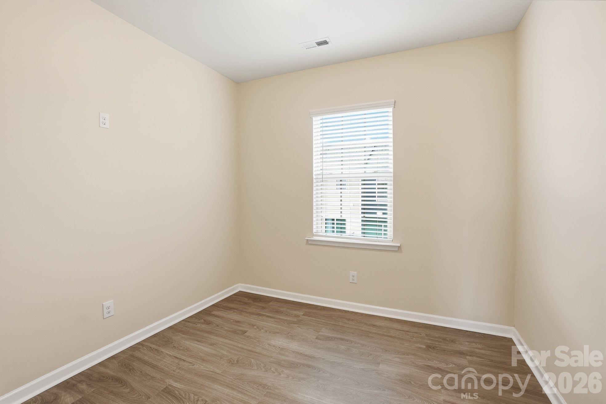 327 Annandale Drive Property Photo 22