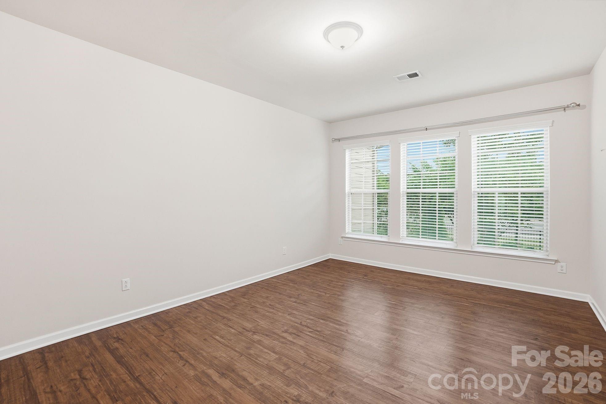 327 Annandale Drive Property Photo 26