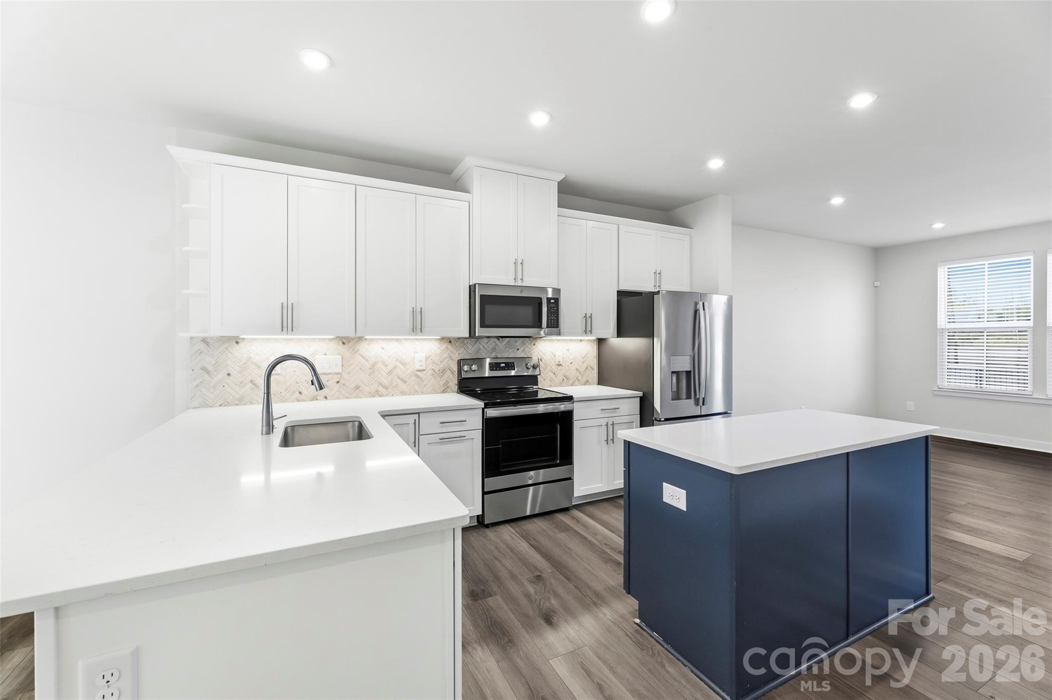 1049 Simcoe Lane Property Photo 3