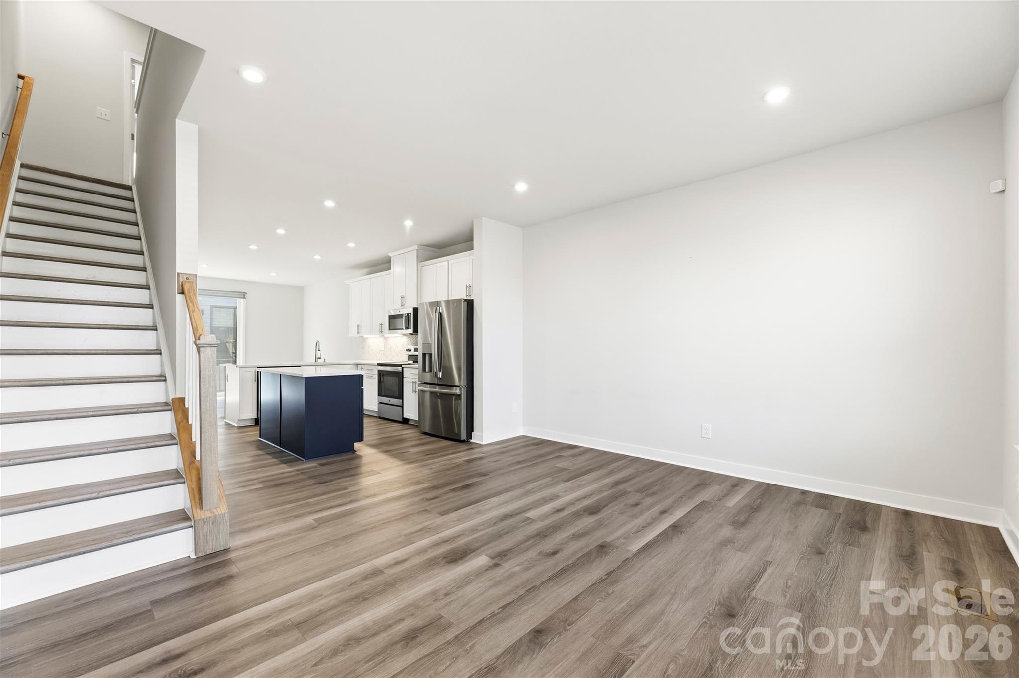 1049 Simcoe Lane Property Photo 4