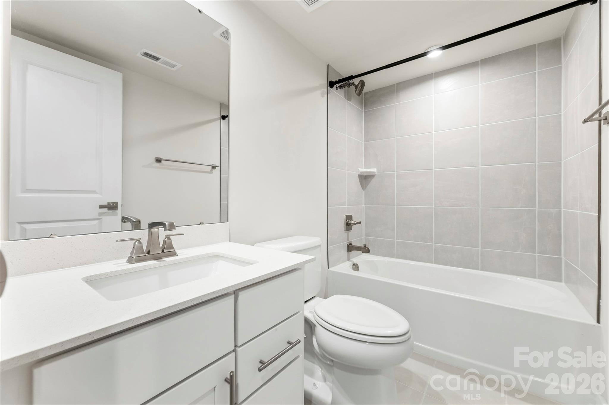 1049 Simcoe Lane Property Photo 15
