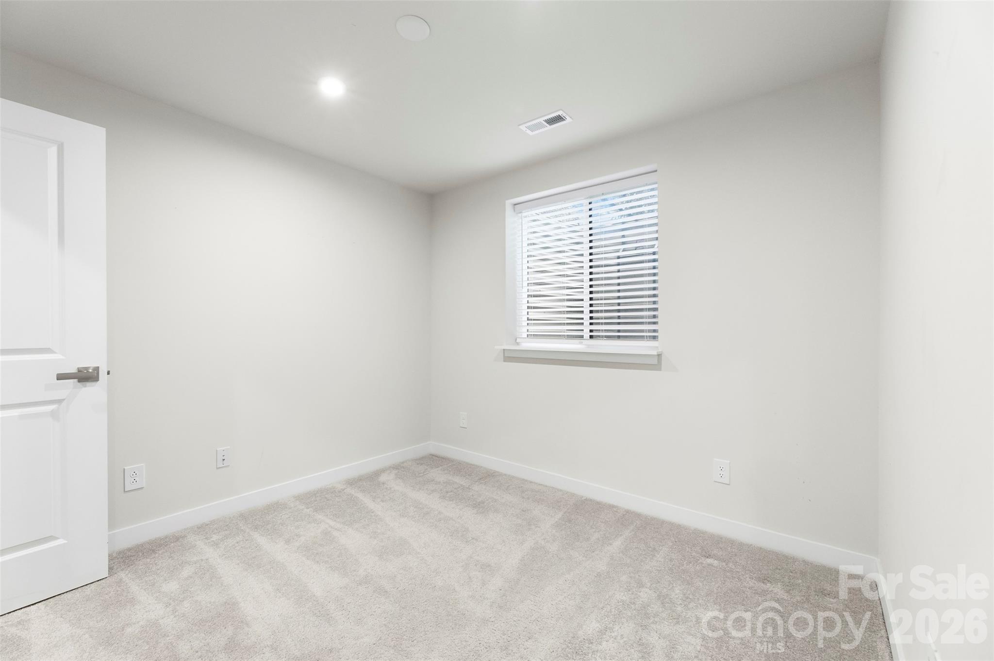1049 Simcoe Lane Property Photo 16