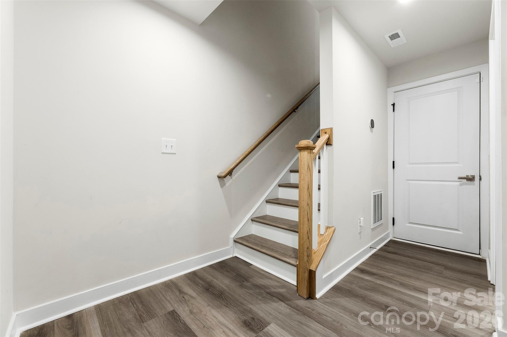 1049 Simcoe Lane Property Photo 20