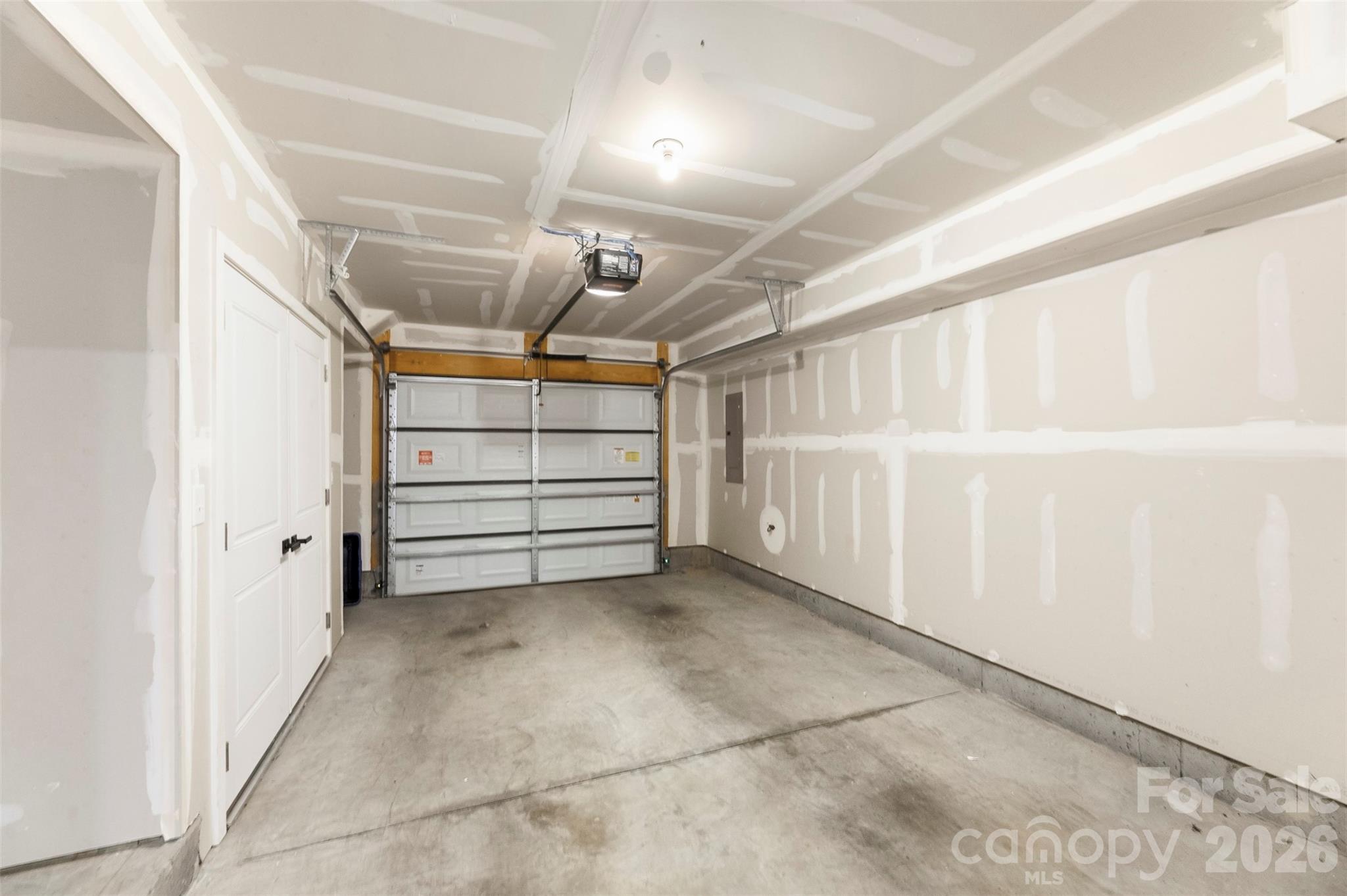 1049 Simcoe Lane Property Photo 23