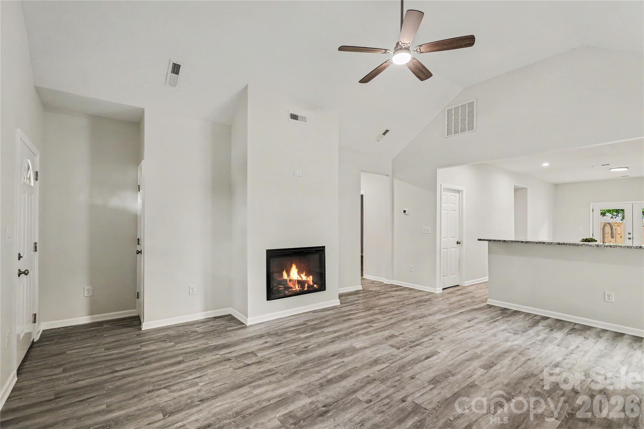 122 Johndy Avenue 4 Property Photo 2