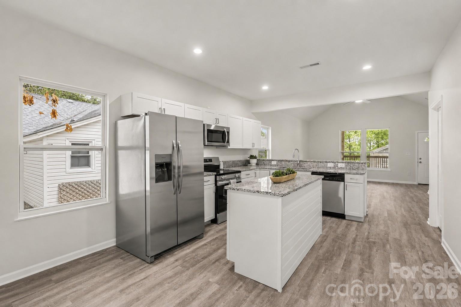 122 Johndy Avenue 4 Property Photo 3