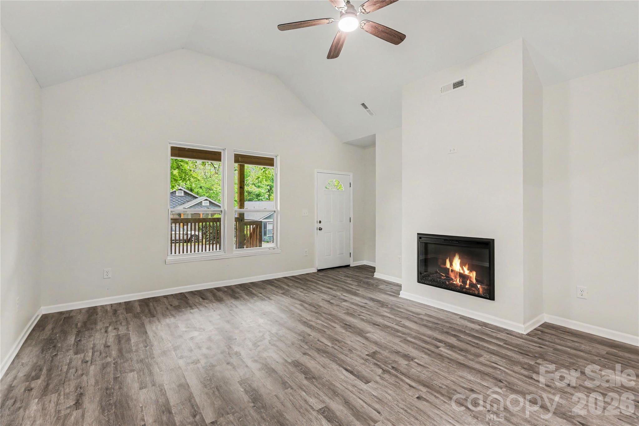 122 Johndy Avenue 4 Property Photo 5