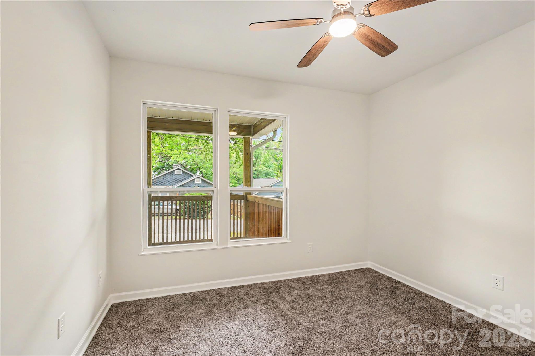 122 Johndy Avenue 4 Property Photo 11