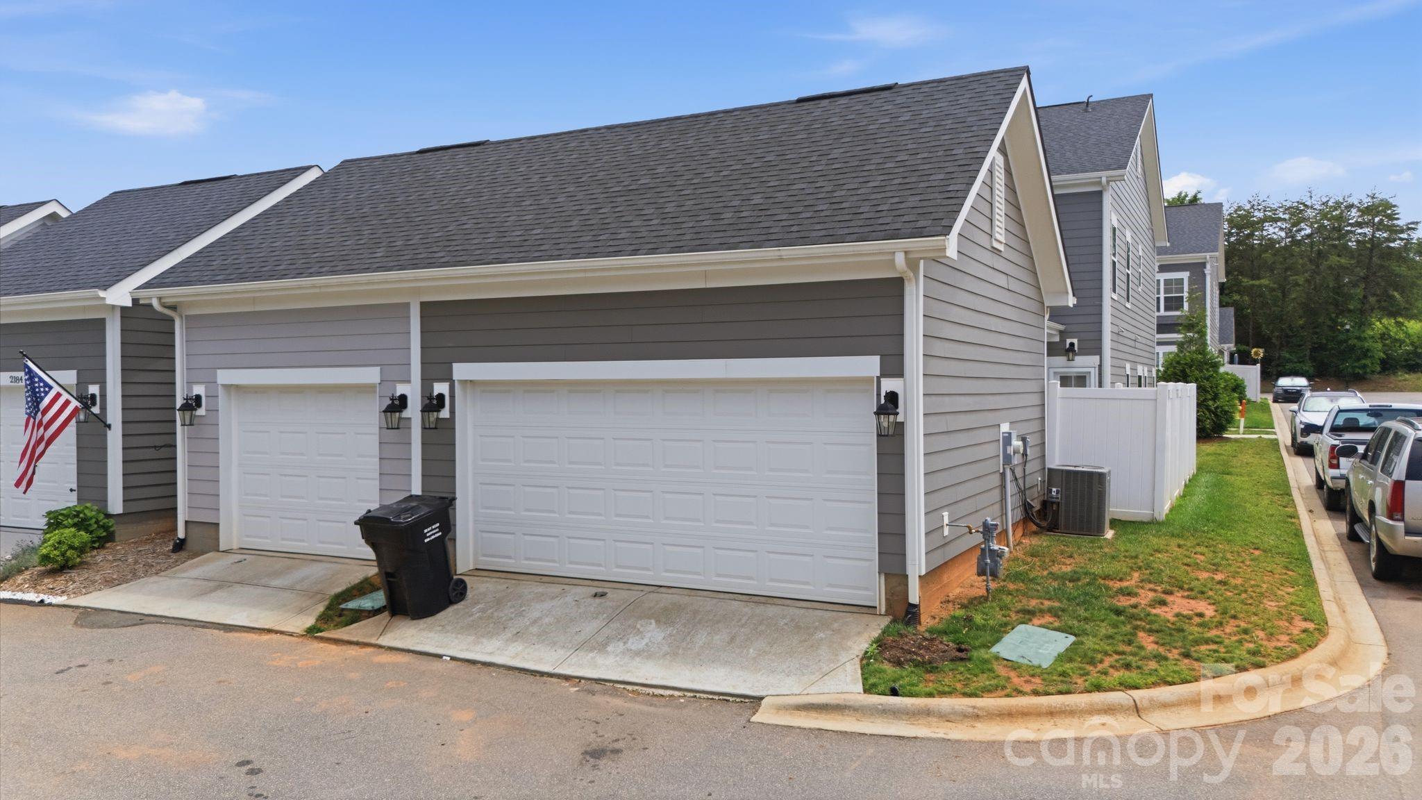 2176 Moss Meadow Lane Property Photo 2