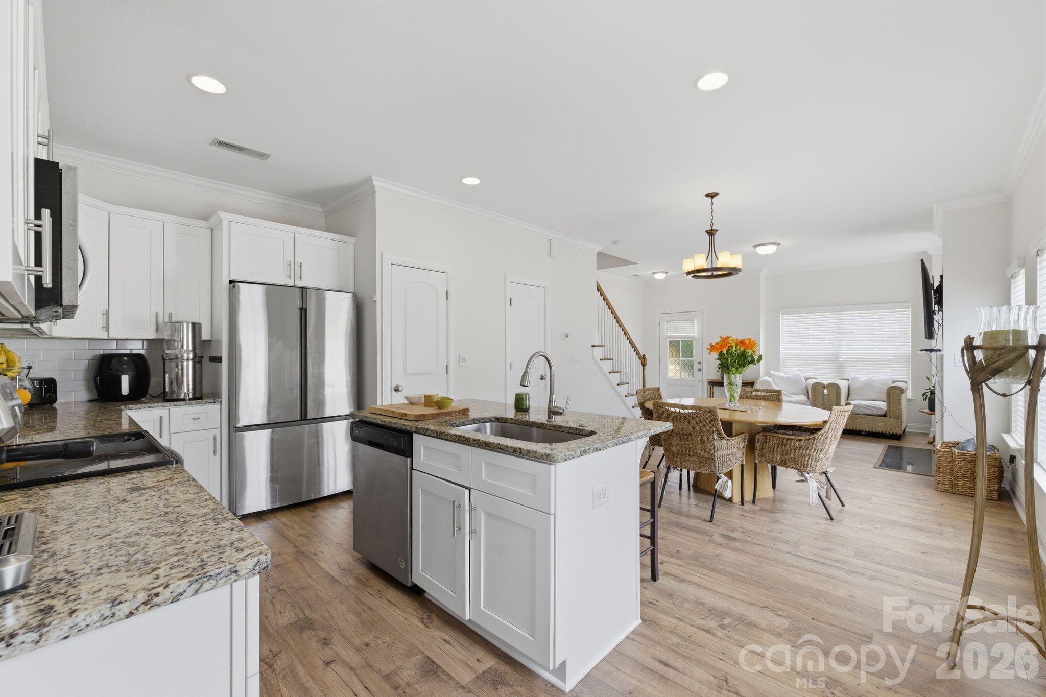 2176 Moss Meadow Lane Property Photo 8