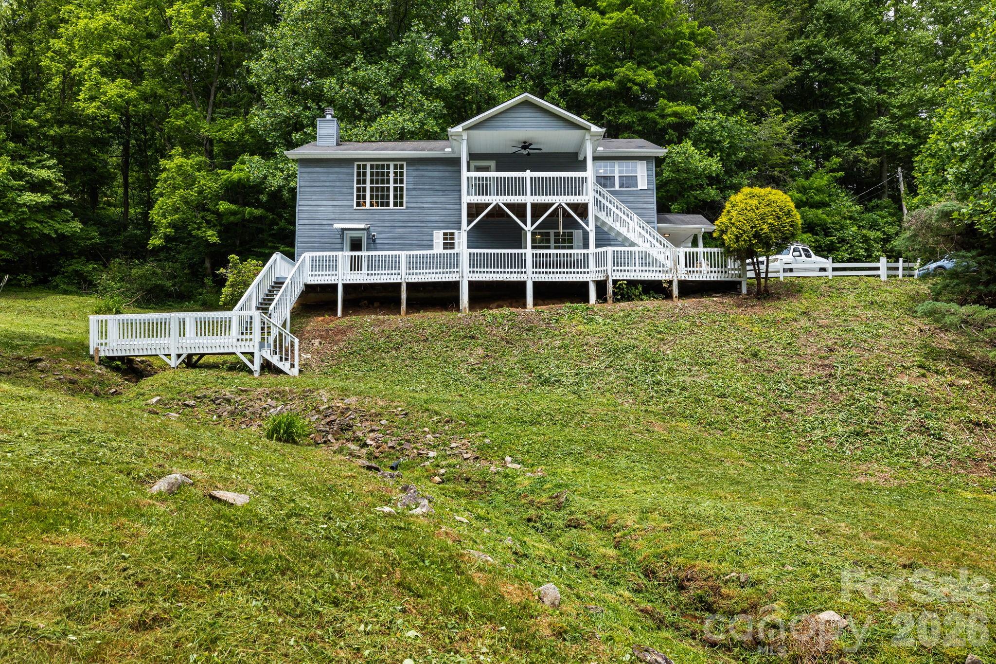 100 Woven Cloud Lane Property Photo 1