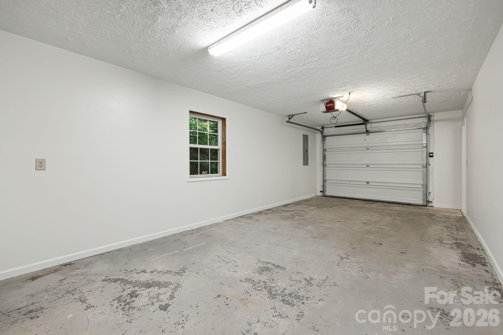 100 Woven Cloud Lane Property Photo 23