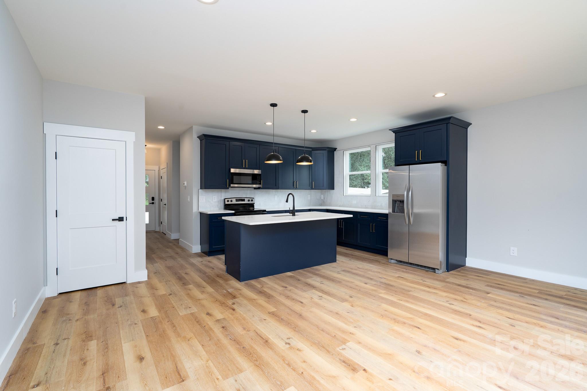 733 Irene Avenue Property Photo 2