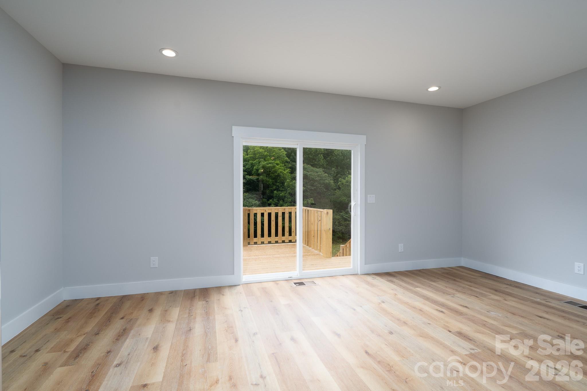 733 Irene Avenue Property Photo 19