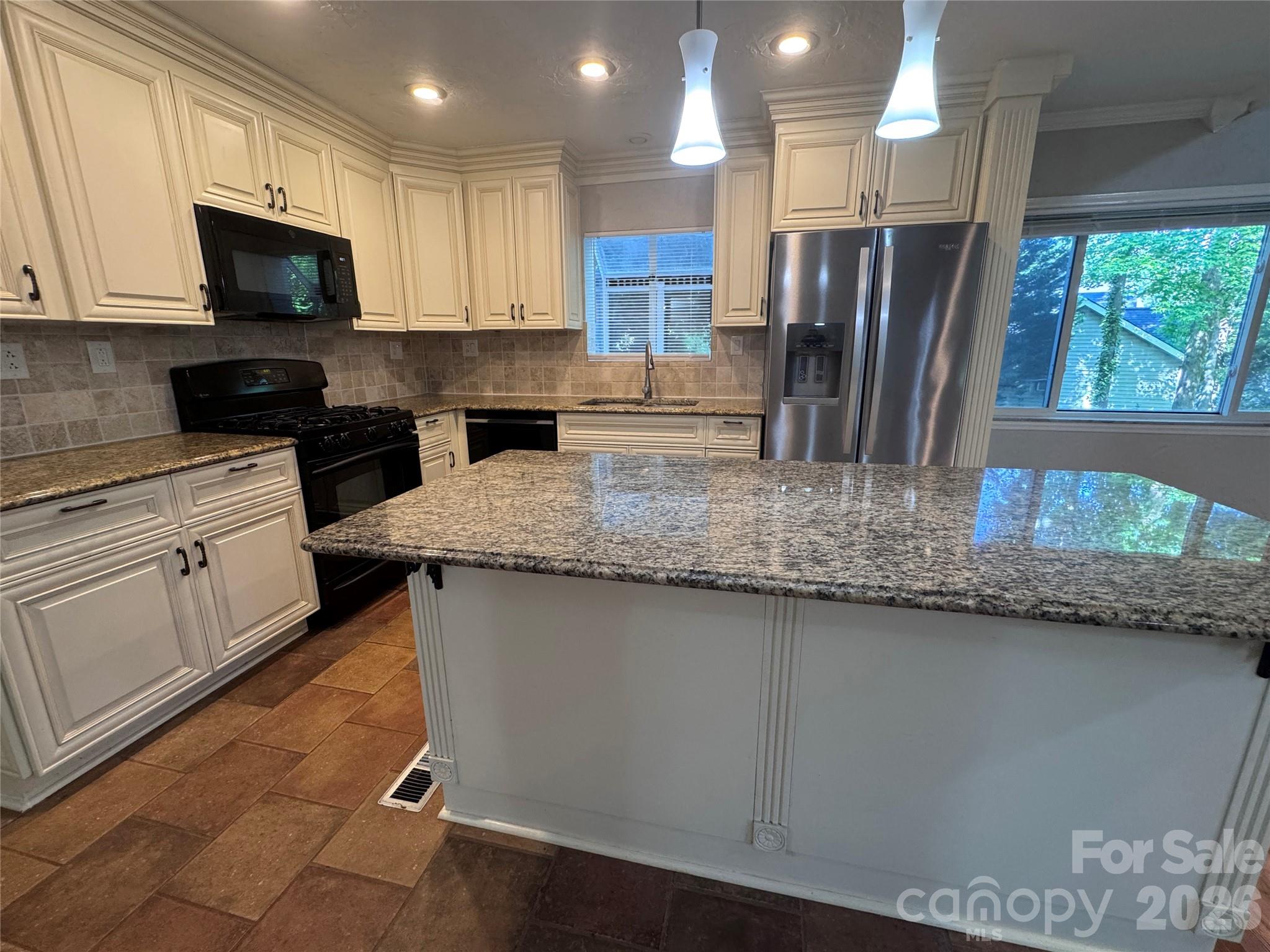 21123 Rio Oro Drive Property Photo 19