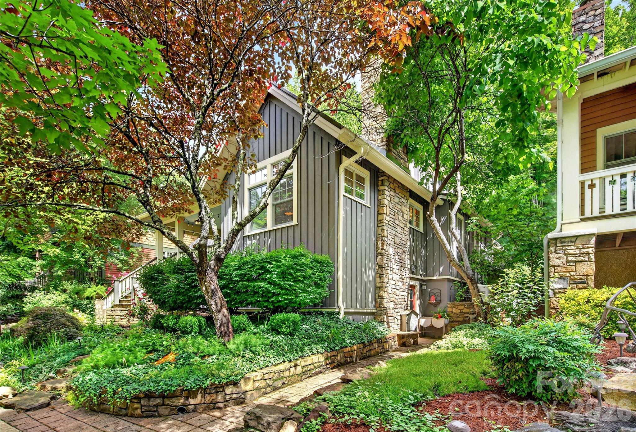 52 Cheshire Drive Property Photo 3