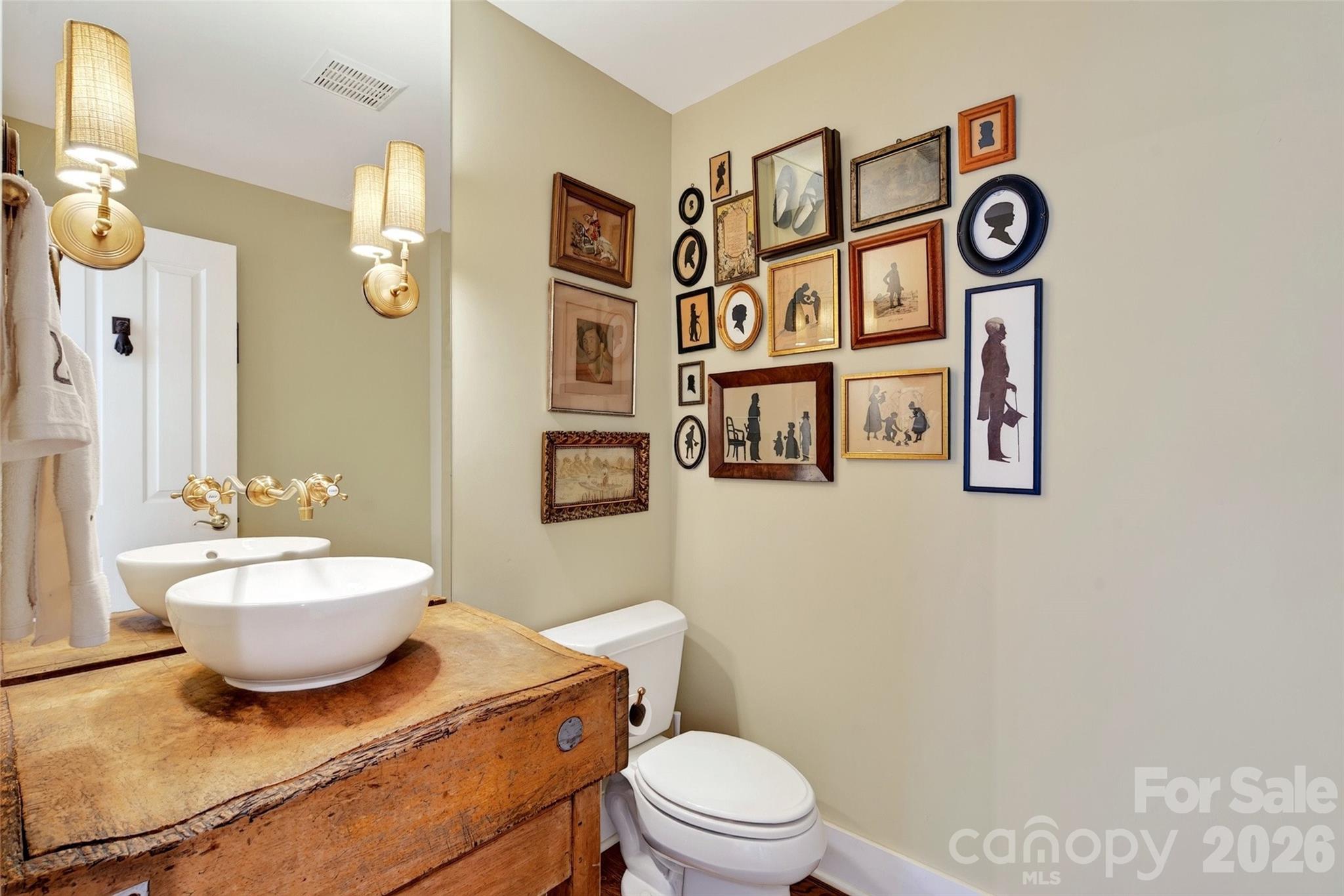 52 Cheshire Drive Property Photo 39