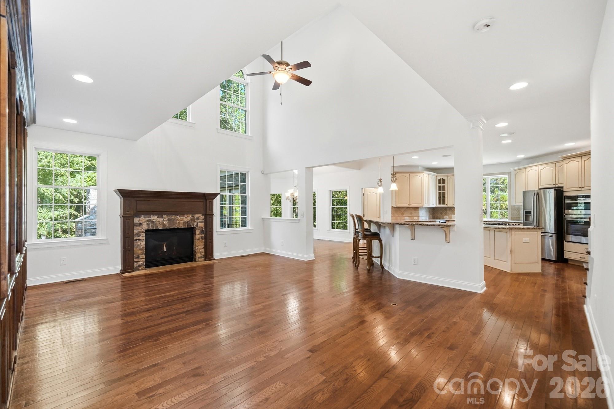 2016 Autumn Blossom Lane Property Photo 6