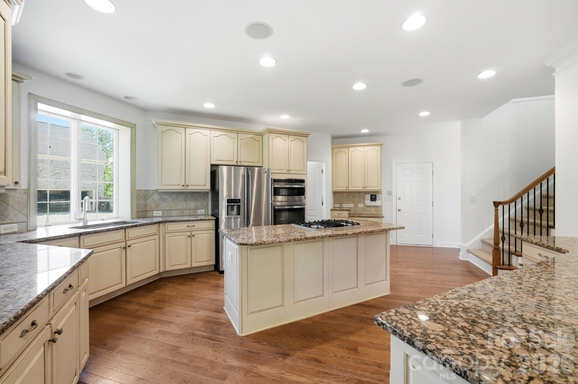 2016 Autumn Blossom Lane Property Photo 10