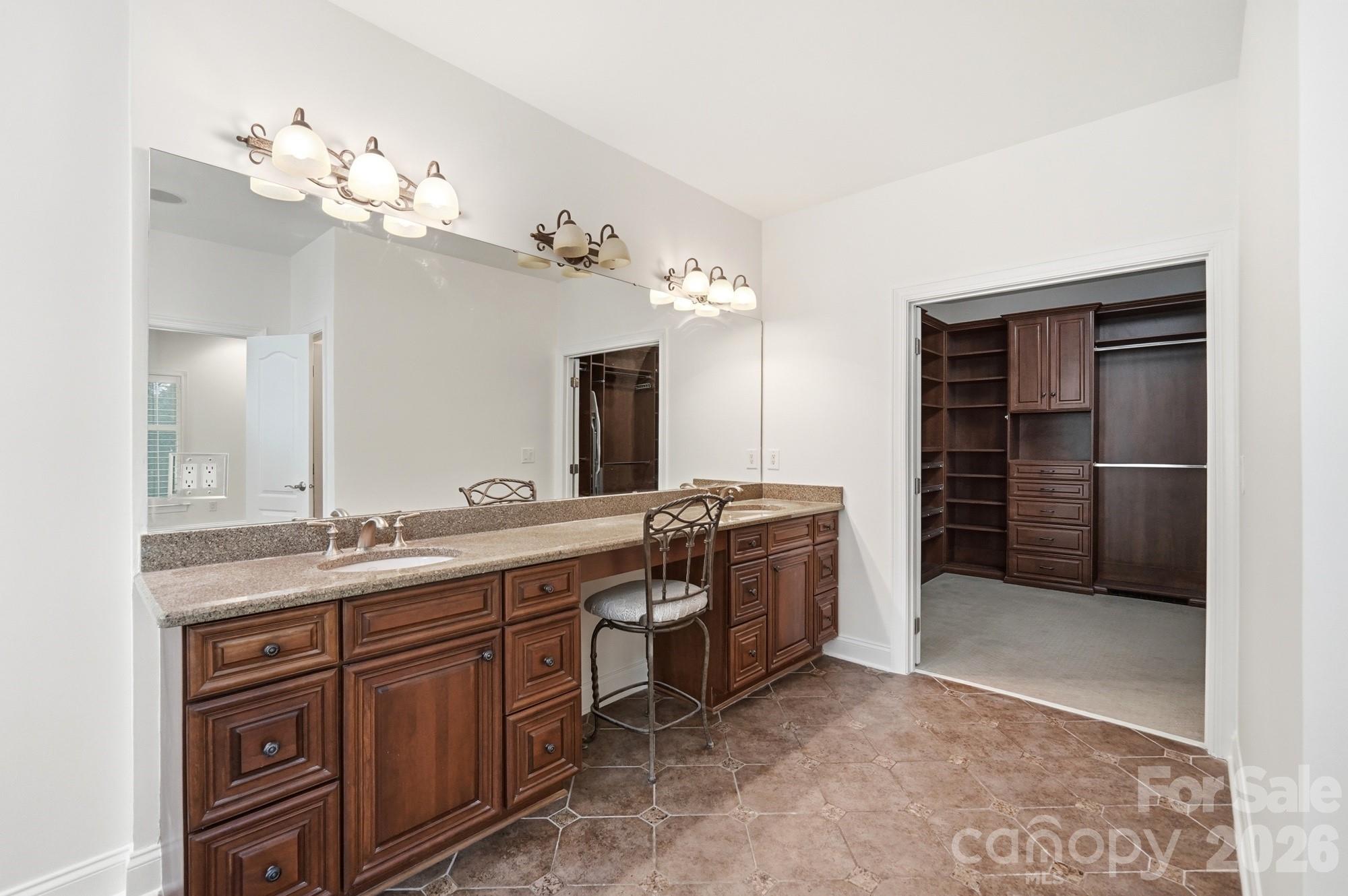 2016 Autumn Blossom Lane Property Photo 17