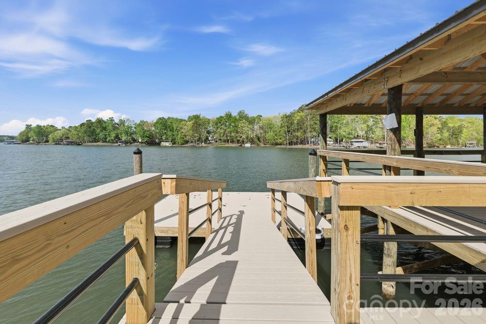 21225 Lake Run Drive Property Photo 31