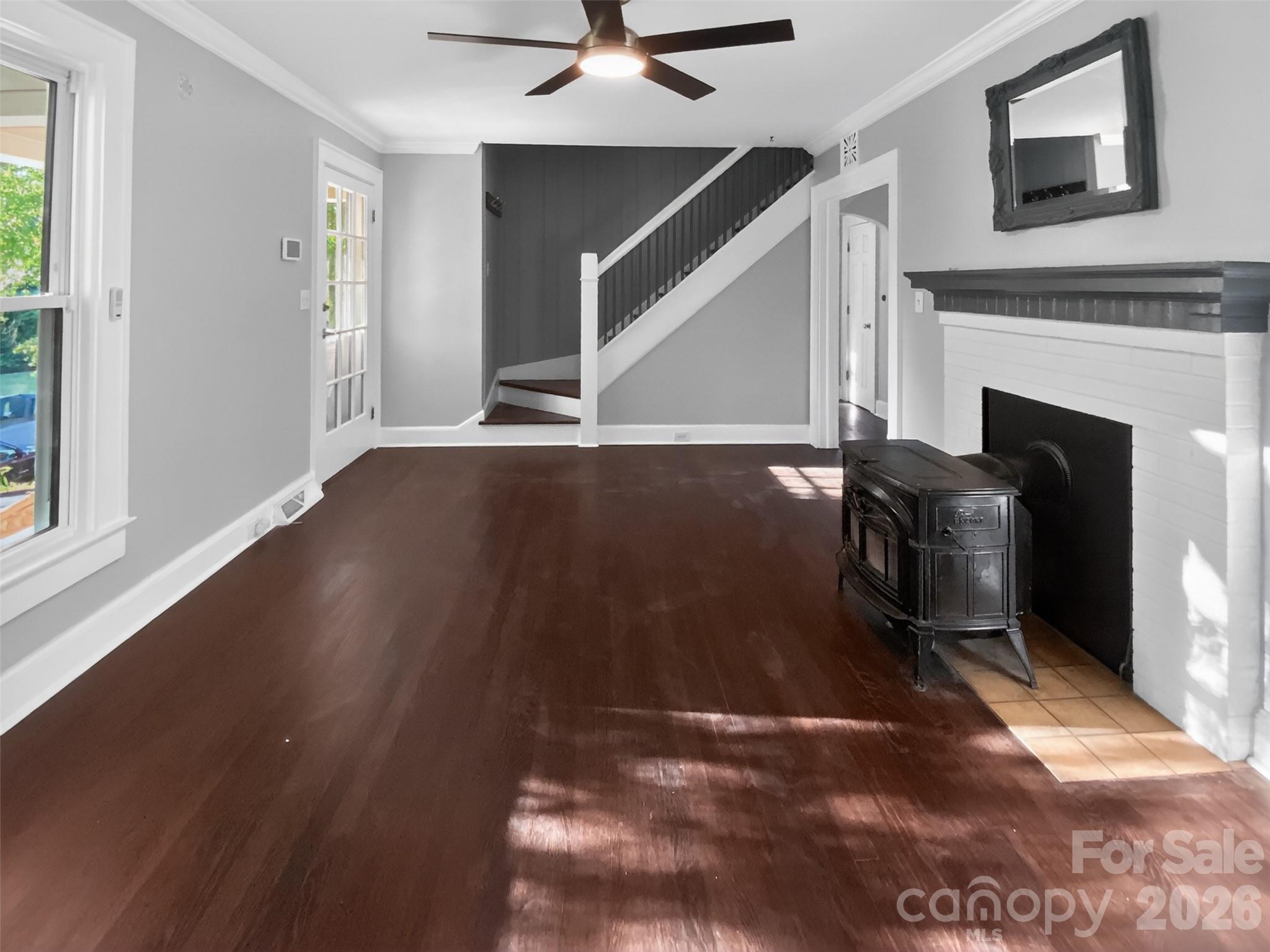208 N 5th Street Property Photo 5