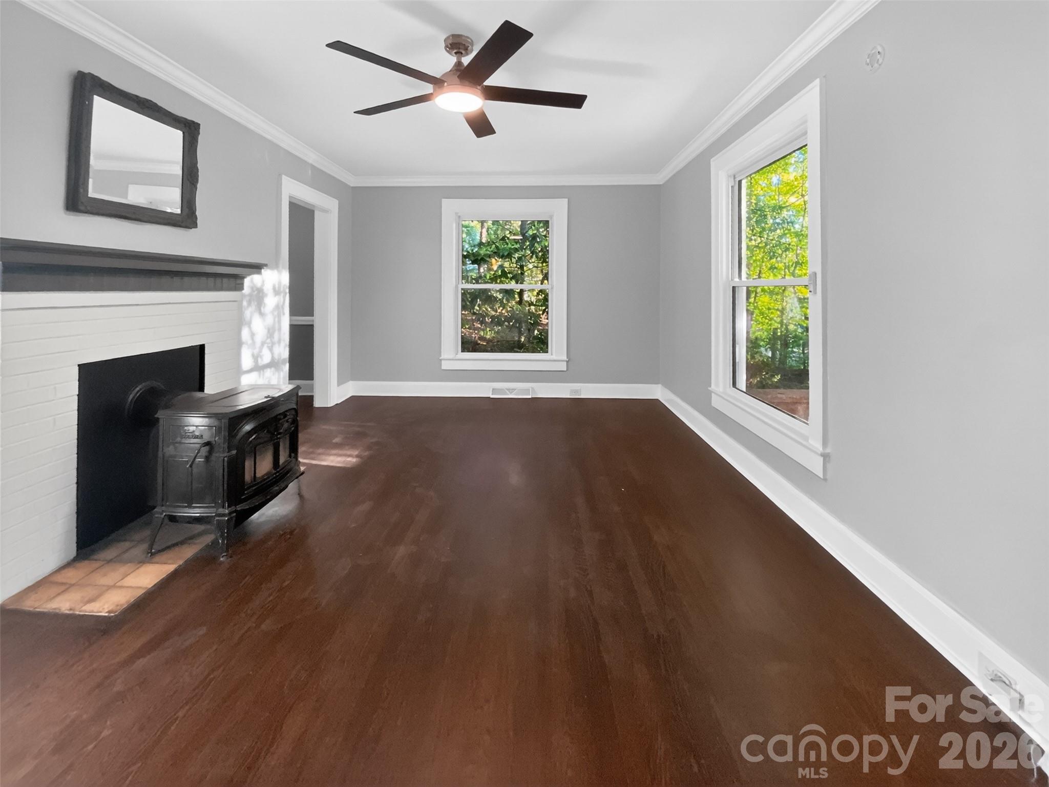 208 N 5th Street Property Photo 8