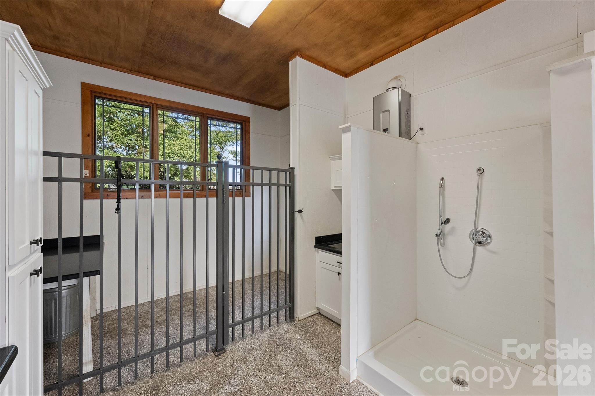 172 & 186 Tuckertown Road Property Photo 18