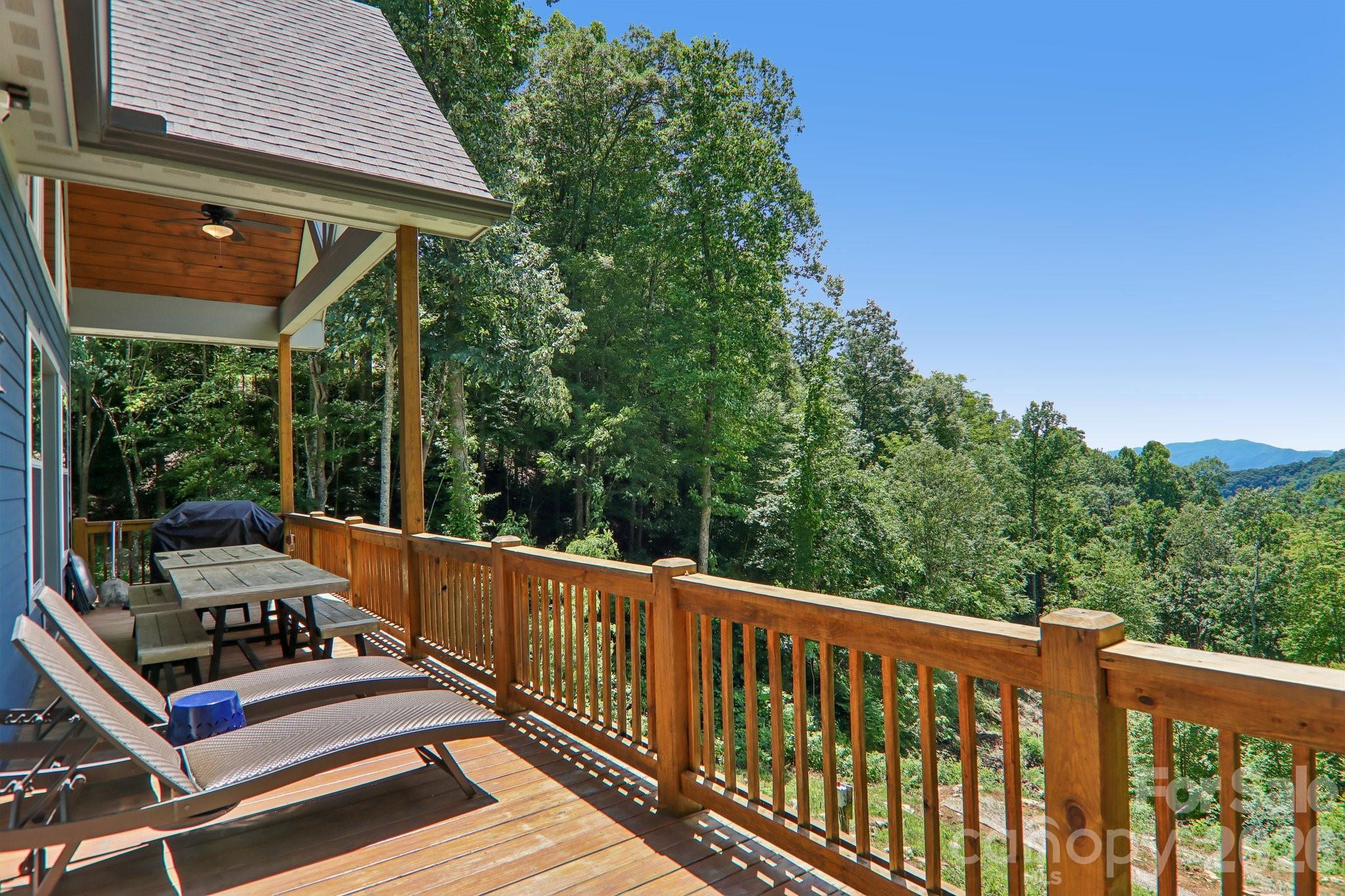 1105 Falls View Drive Property Photo 14