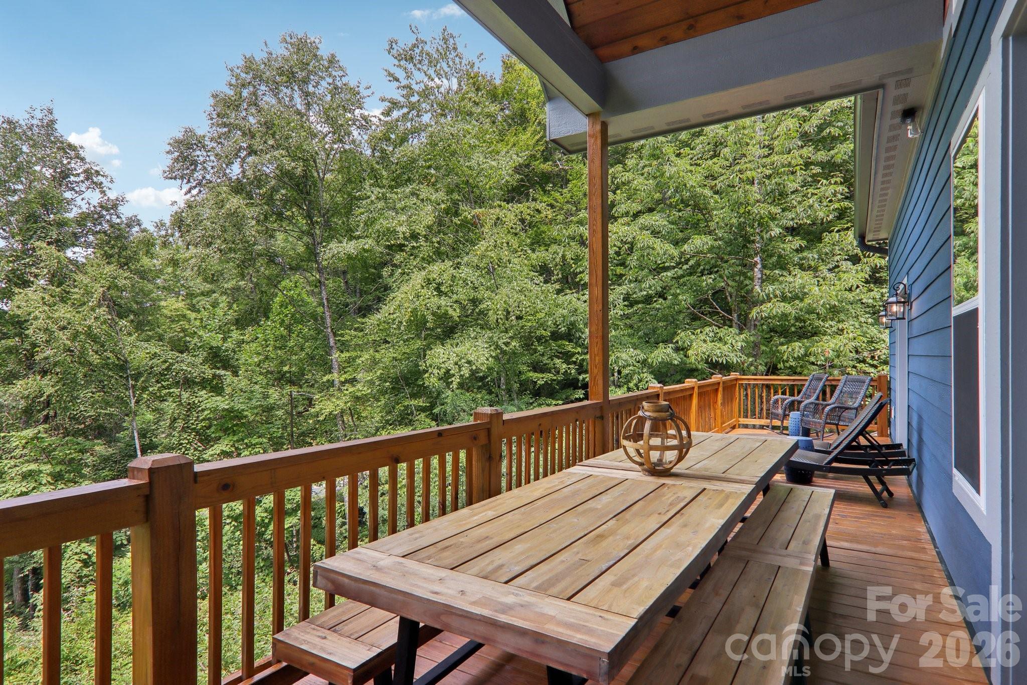 1105 Falls View Drive Property Photo 15
