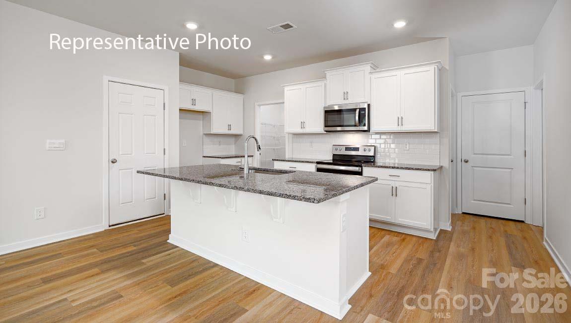 1423 Orchid Lane Property Photo 4