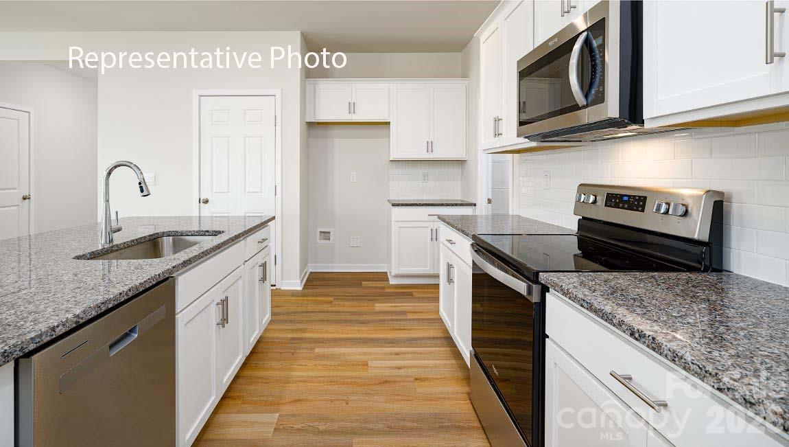 1423 Orchid Lane Property Photo 5