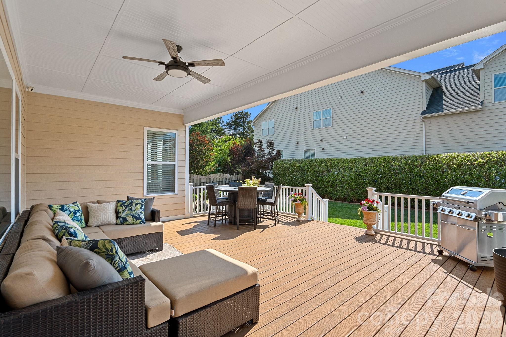 10654 Rippling Stream Drive Property Photo 28