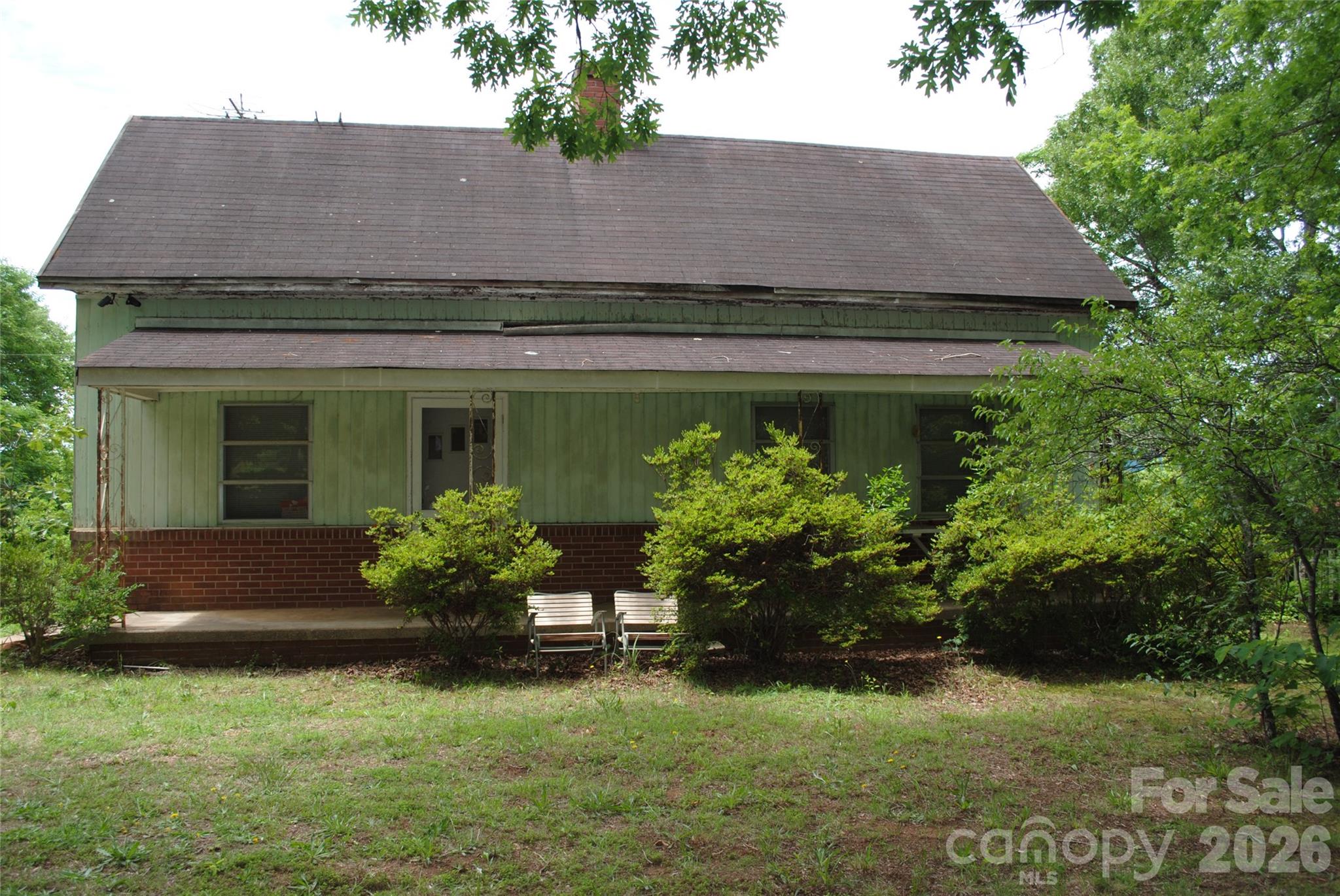 153 & 135 Caroleen Street Property Photo 4