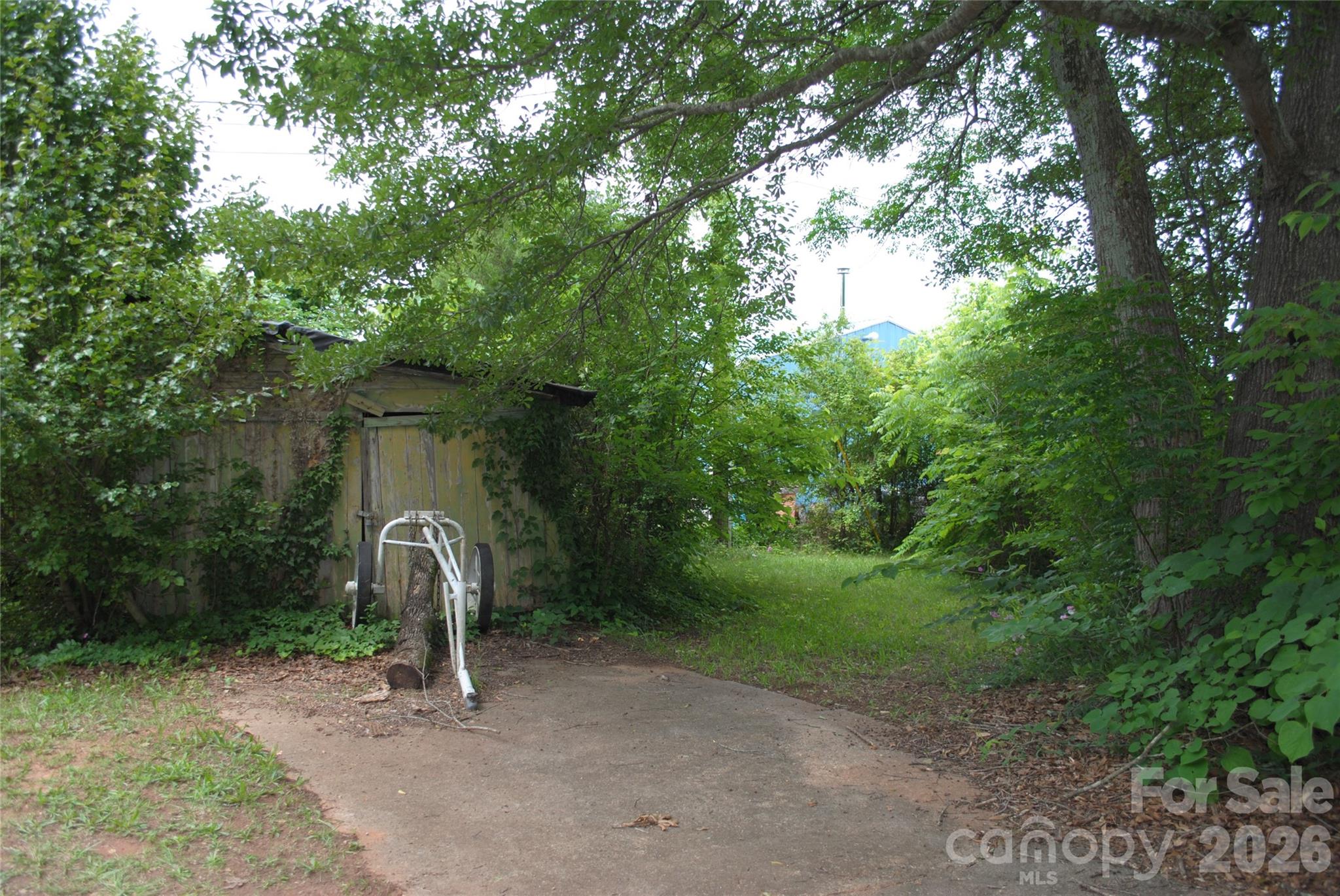 153 & 135 Caroleen Street Property Photo 15