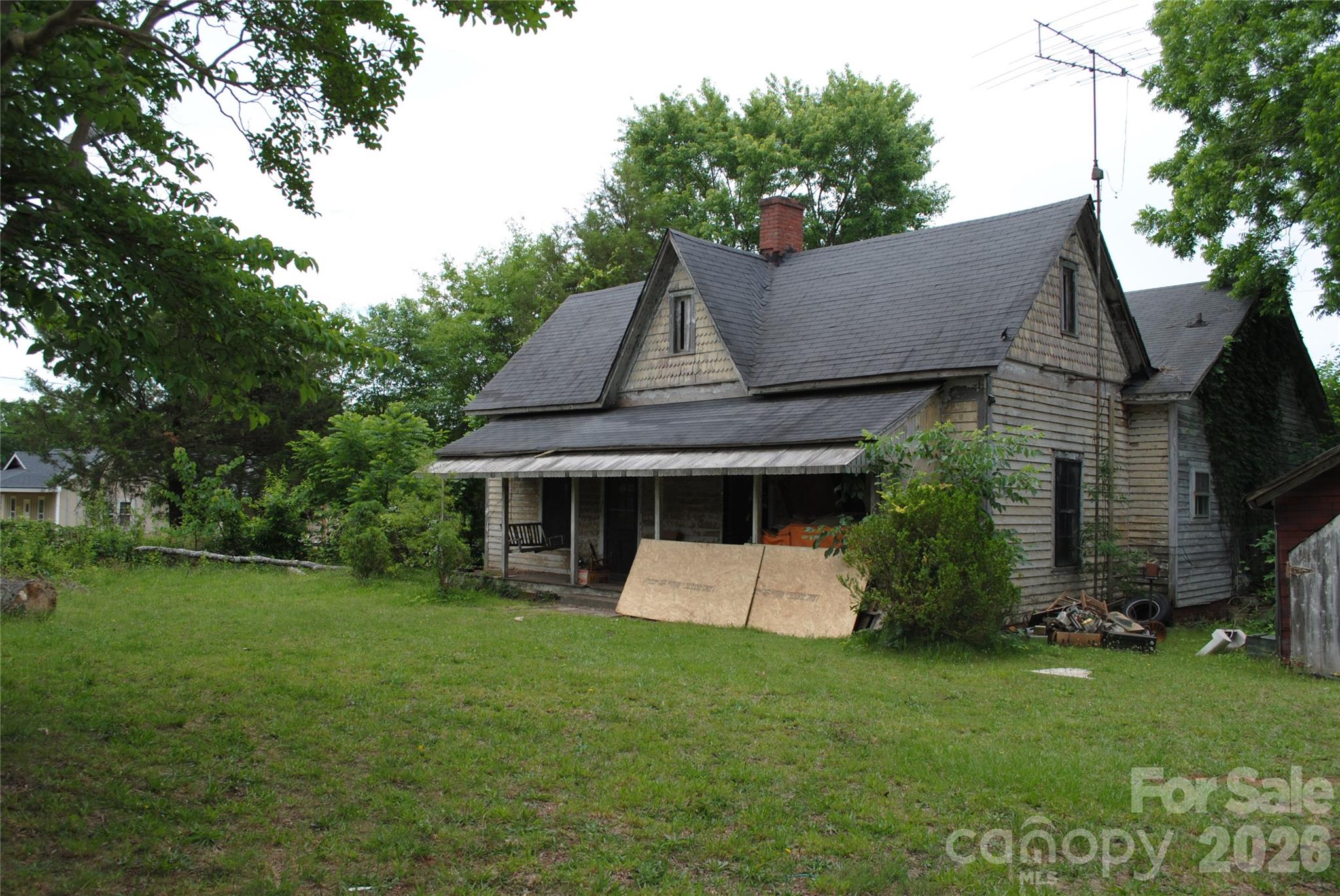 153 & 135 Caroleen Street Property Photo 21