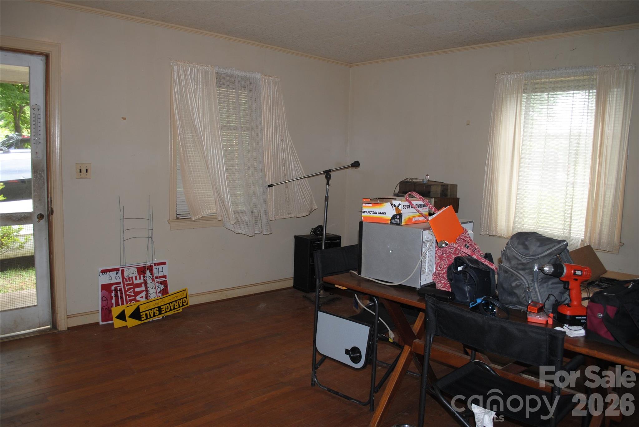 153 & 135 Caroleen Street Property Photo 37