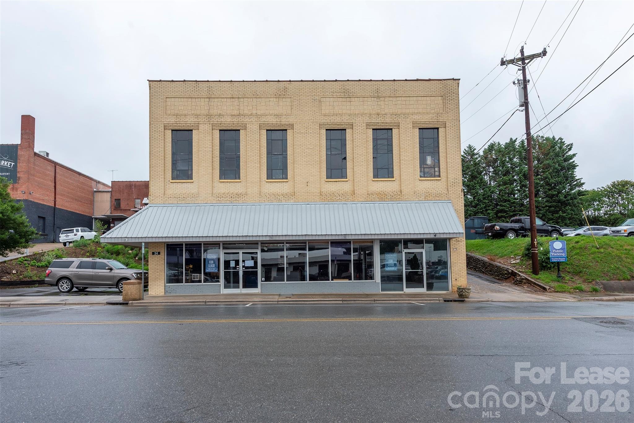 34 N Logan Street Property Photo 1