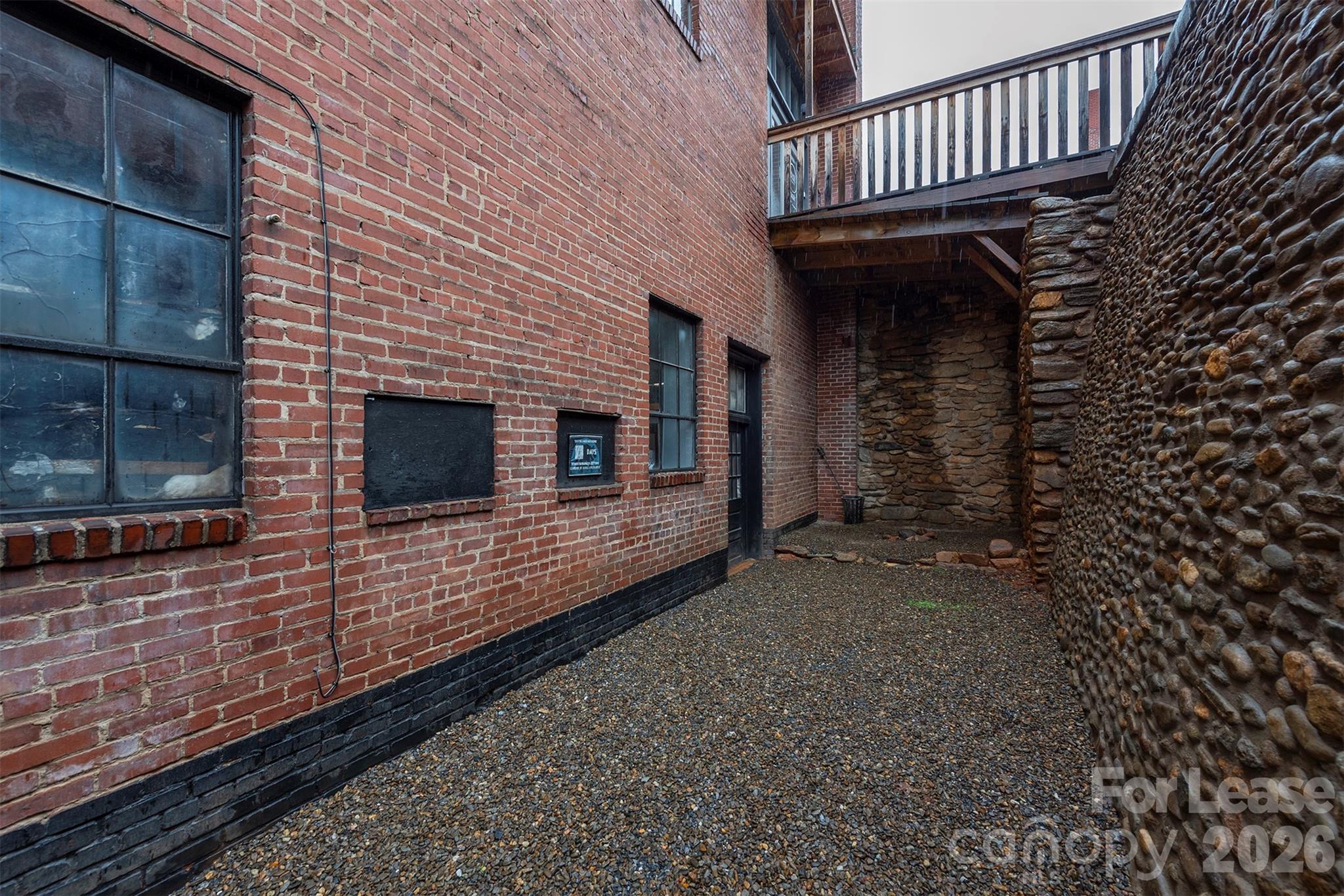 34 N Logan Street Property Photo 3