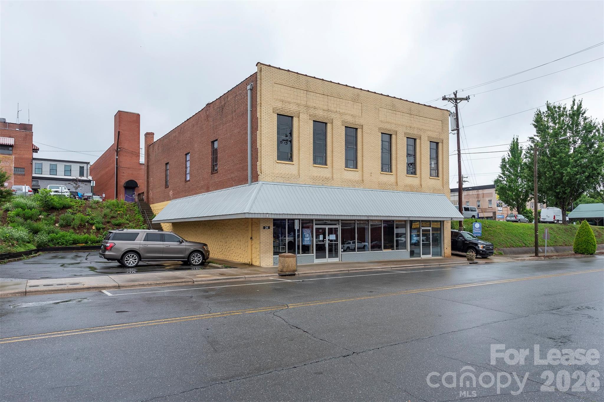 34 N Logan Street Property Photo 7